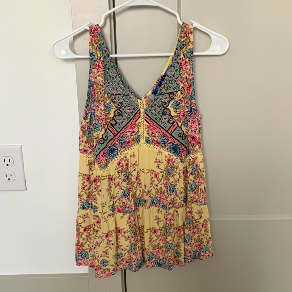 BOGO!! Pattern yellow tank